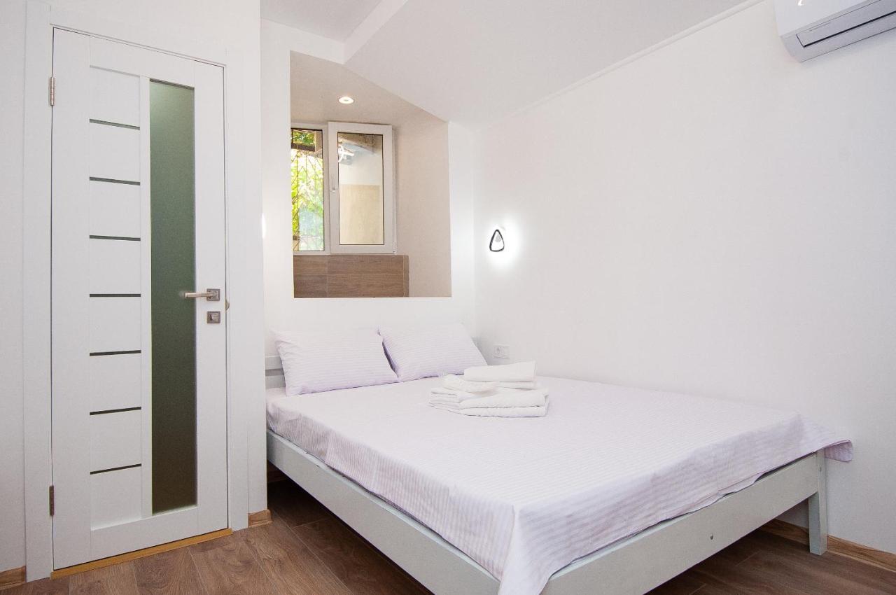 Suites On Chaikovskogo Odesa Exterior foto